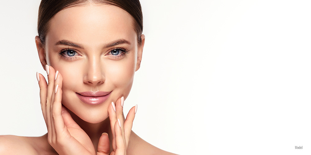 Femme à la peau claire